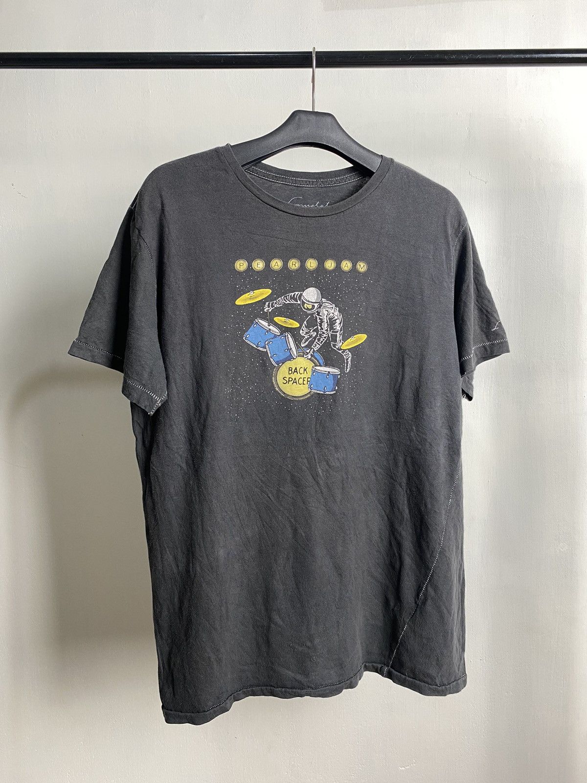 Vintage Pearl Jam Back Spacer Limited Tshirt Hoodie, Sweatshirt | PodArtWear.com